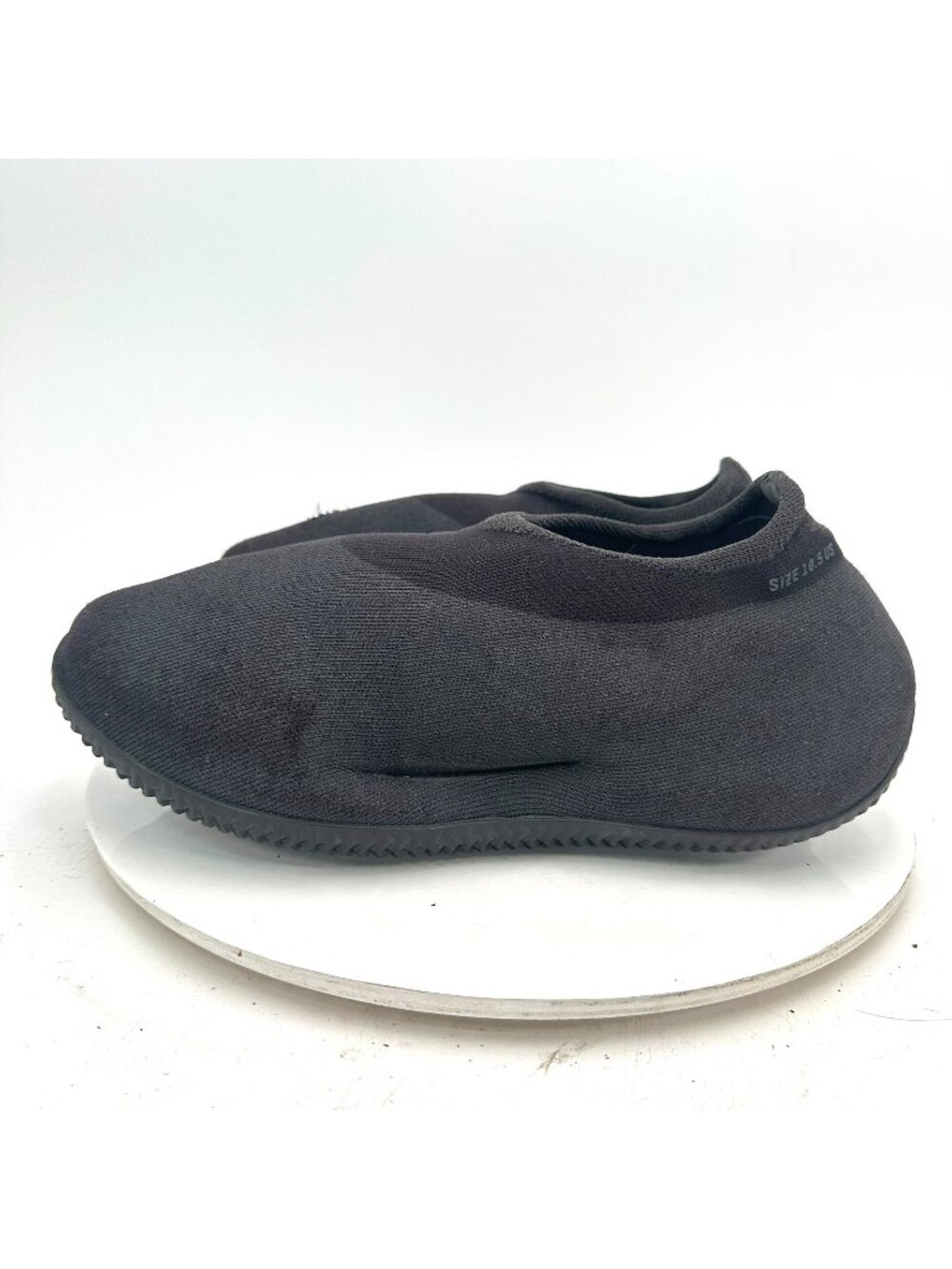 Adidas Yeezy Knit Runner Men Size 10.5 IG7831 Grey Fade Onyx Slip On Shoes